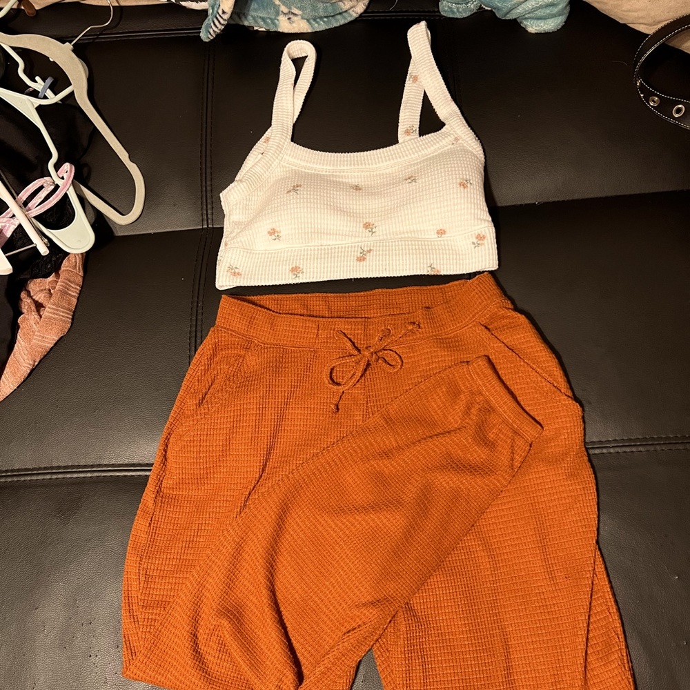Crop Top Jogger Set